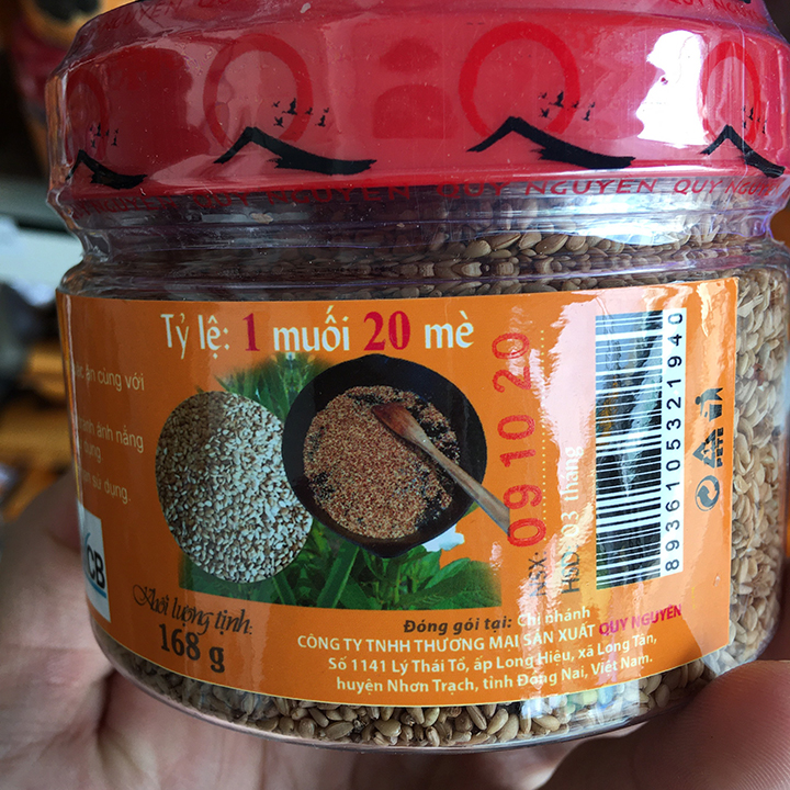 Mè rang muối Quy Nguyên hộp 168g