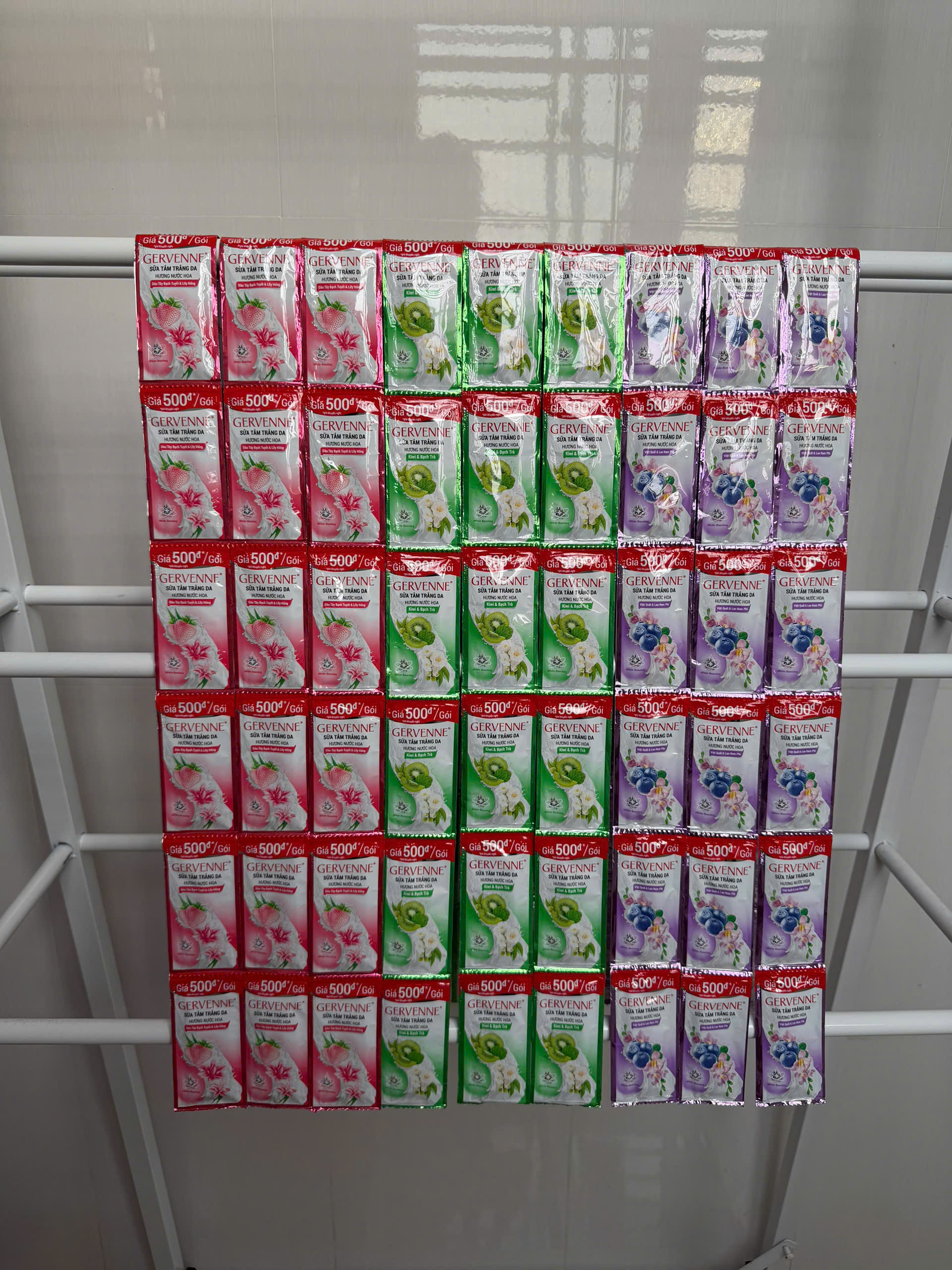 Sữa Tắm Gervenne Dây 12 Gói