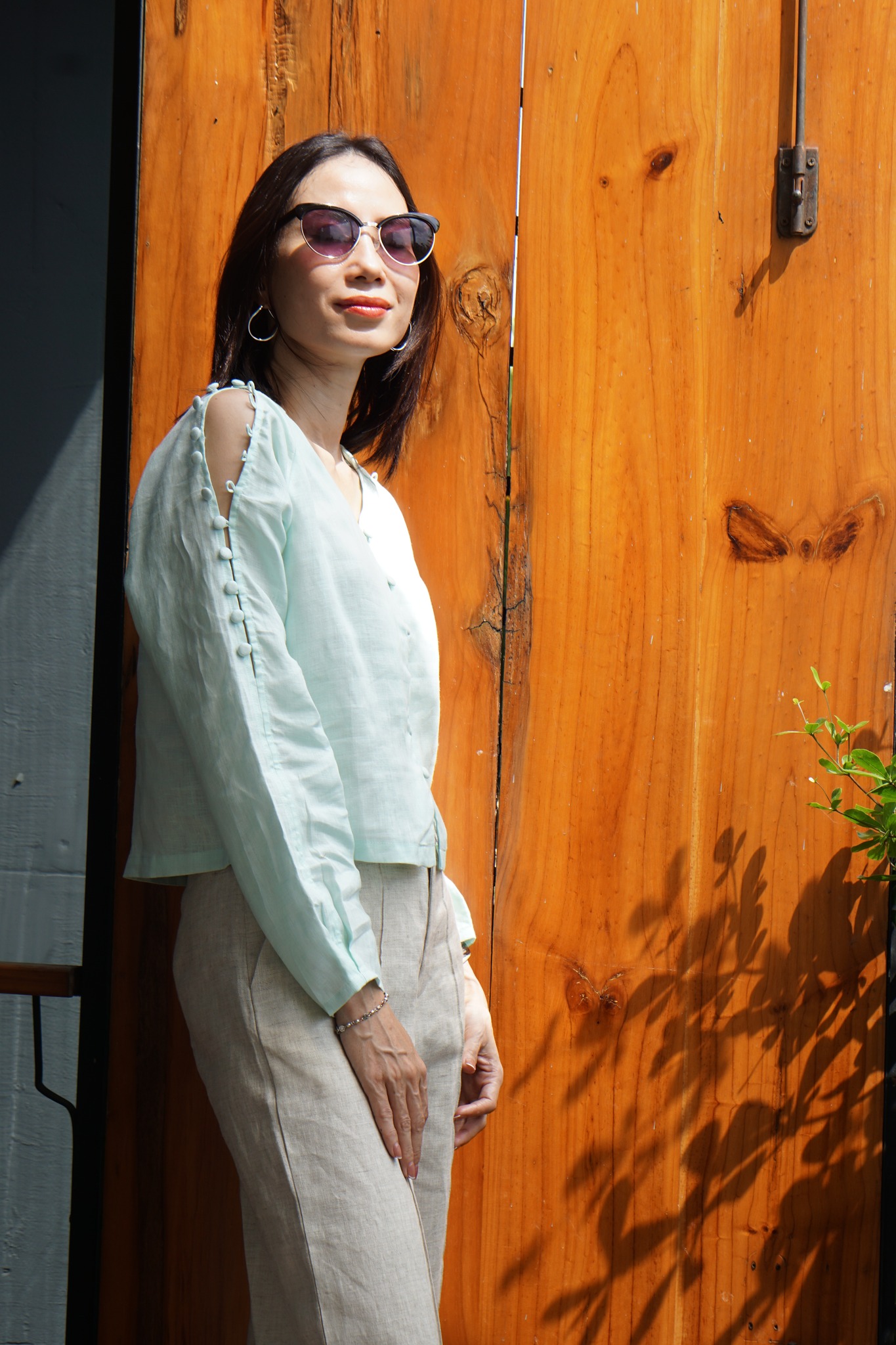 MaxMessi - Áo top linen cao cấp tay dài nút sườn