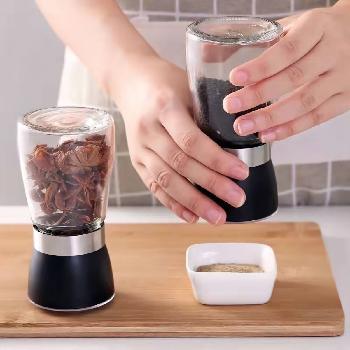 Pepper Mill, Pepper Grinder, Glass Dry Grain Grinder