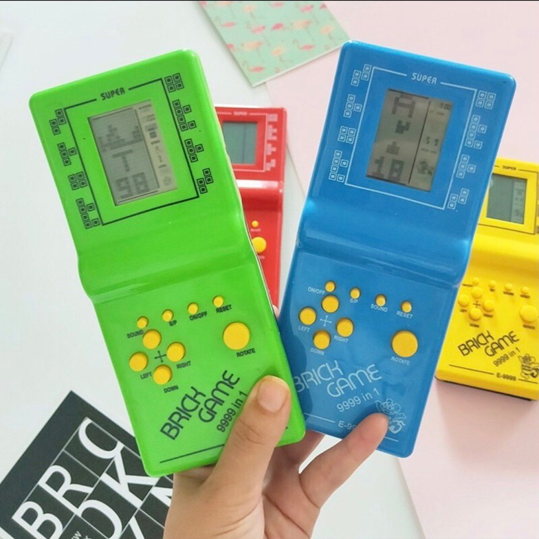 Máy chơi game xếp gạch cầm tay