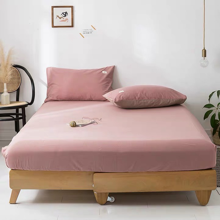 Bộ ga gối (1 ga giường + 2 vỏ gối nằm) tici cotton màu hồng phấn
