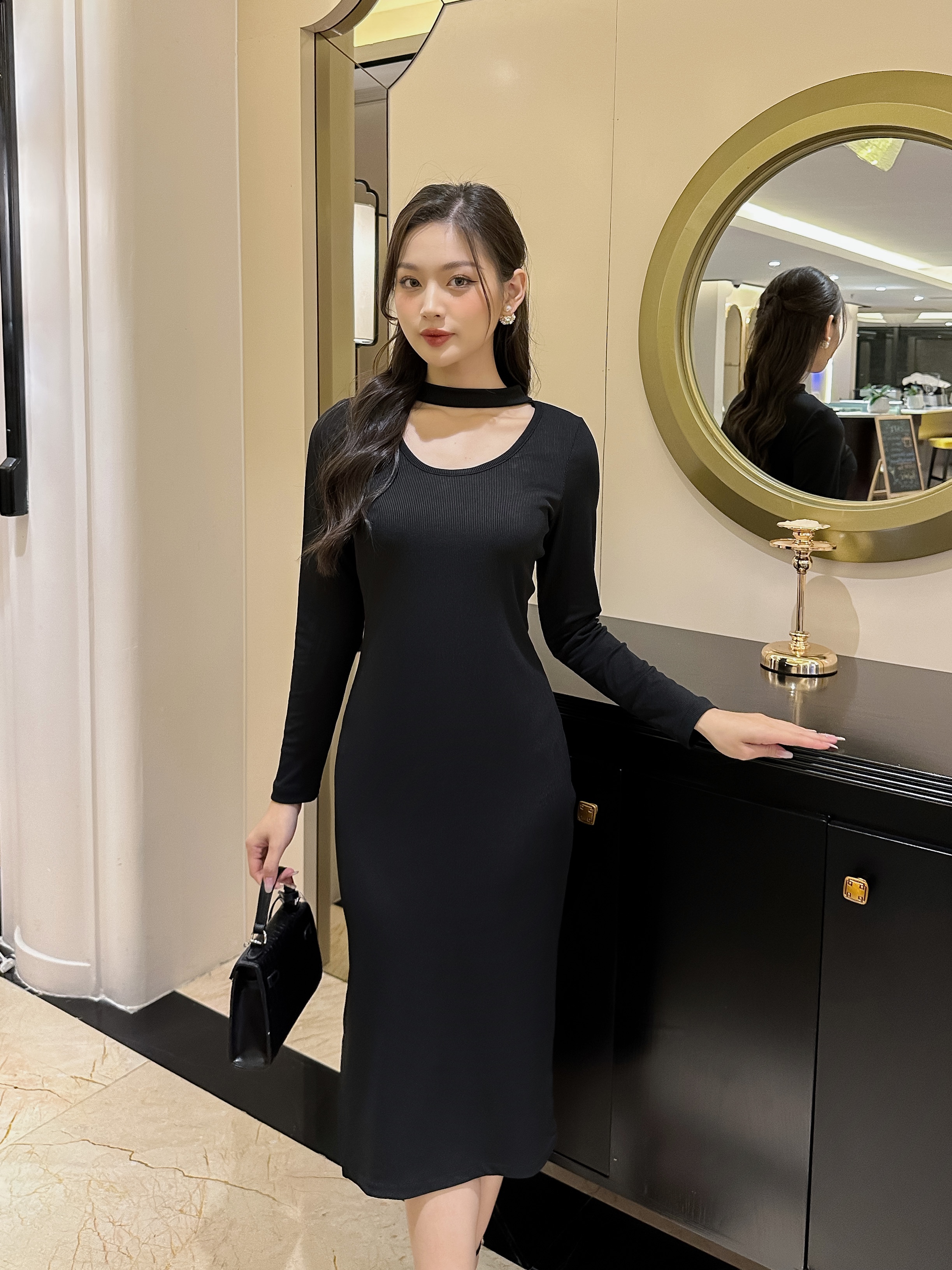 Maiimer - Váy thun tăm cổ choker xẻ dài (Đen)
