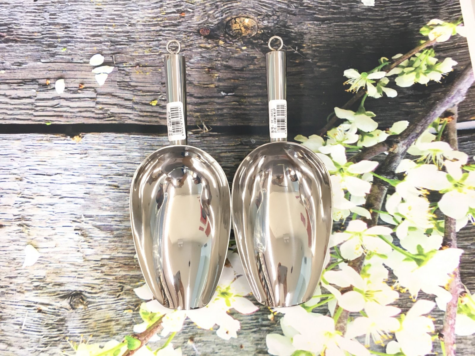 Xúc đá inox lớn