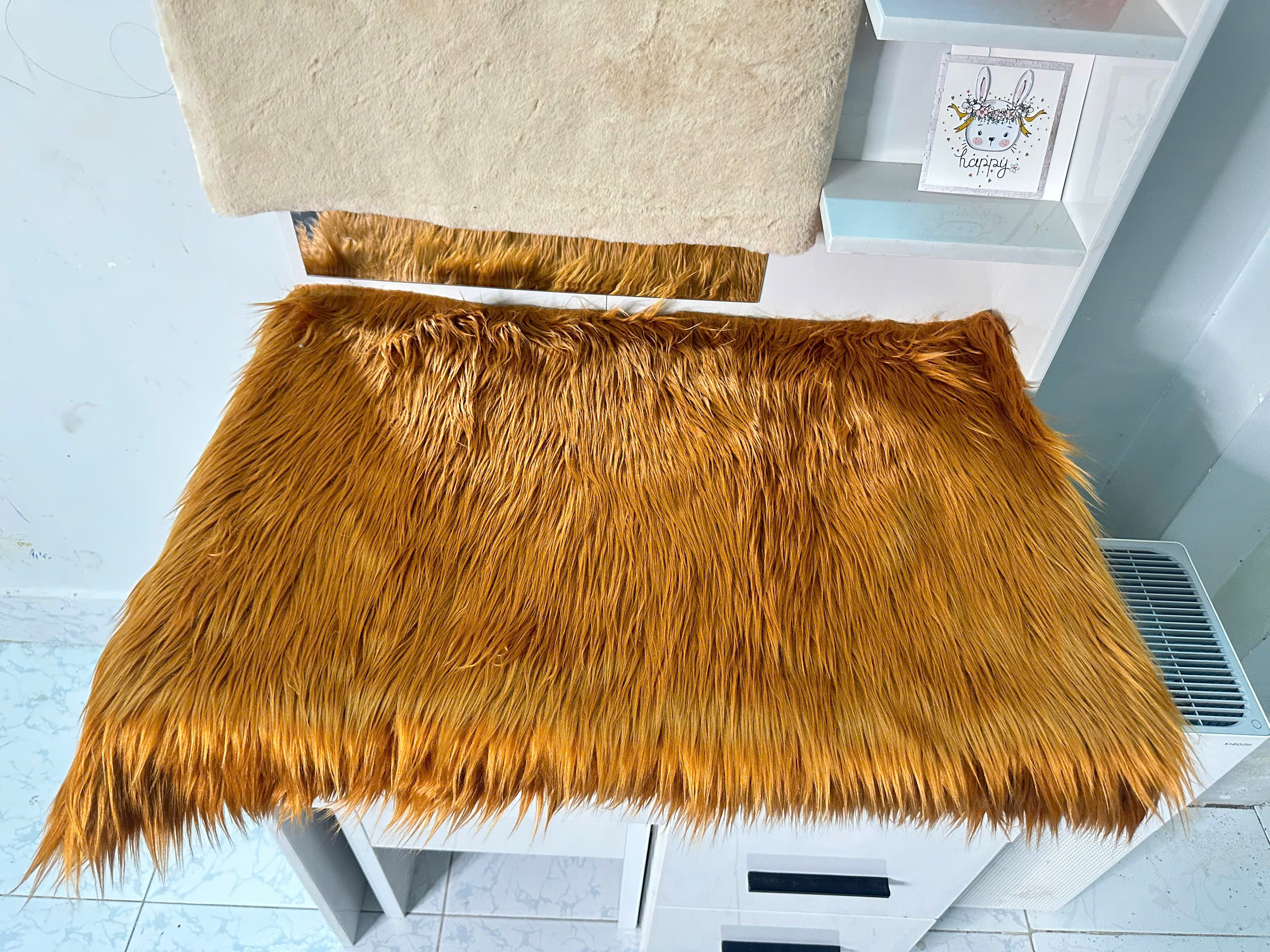 Thảm lông chụp hình - màu nâu đất lông dài
