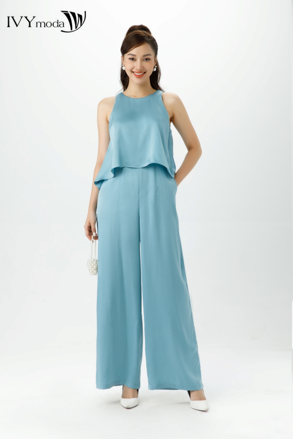 Jumpsuit lụa suông trơn IVY moda MS 18M7268