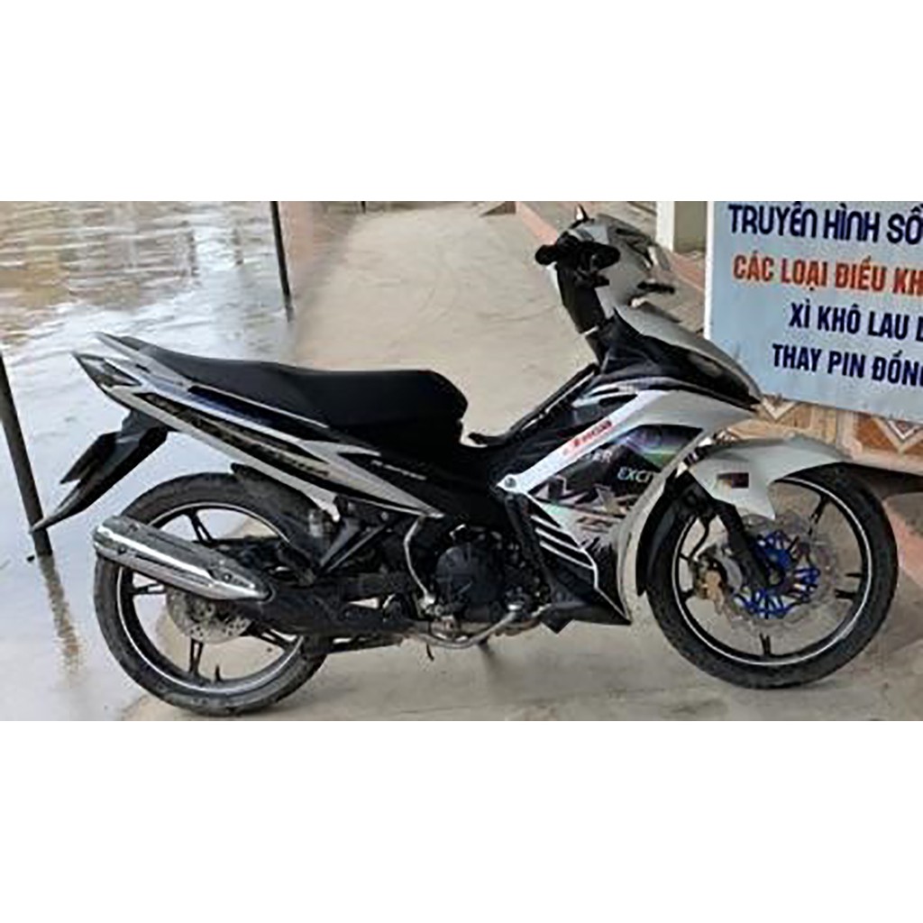 Tem exciter 135 MX bạc đen crom