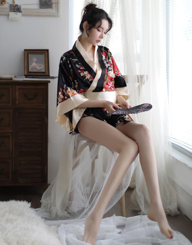 ĐẦM NGỦ KIỂU DÁNG KIMONO, PHONG CÁCH NHẬT BẢN