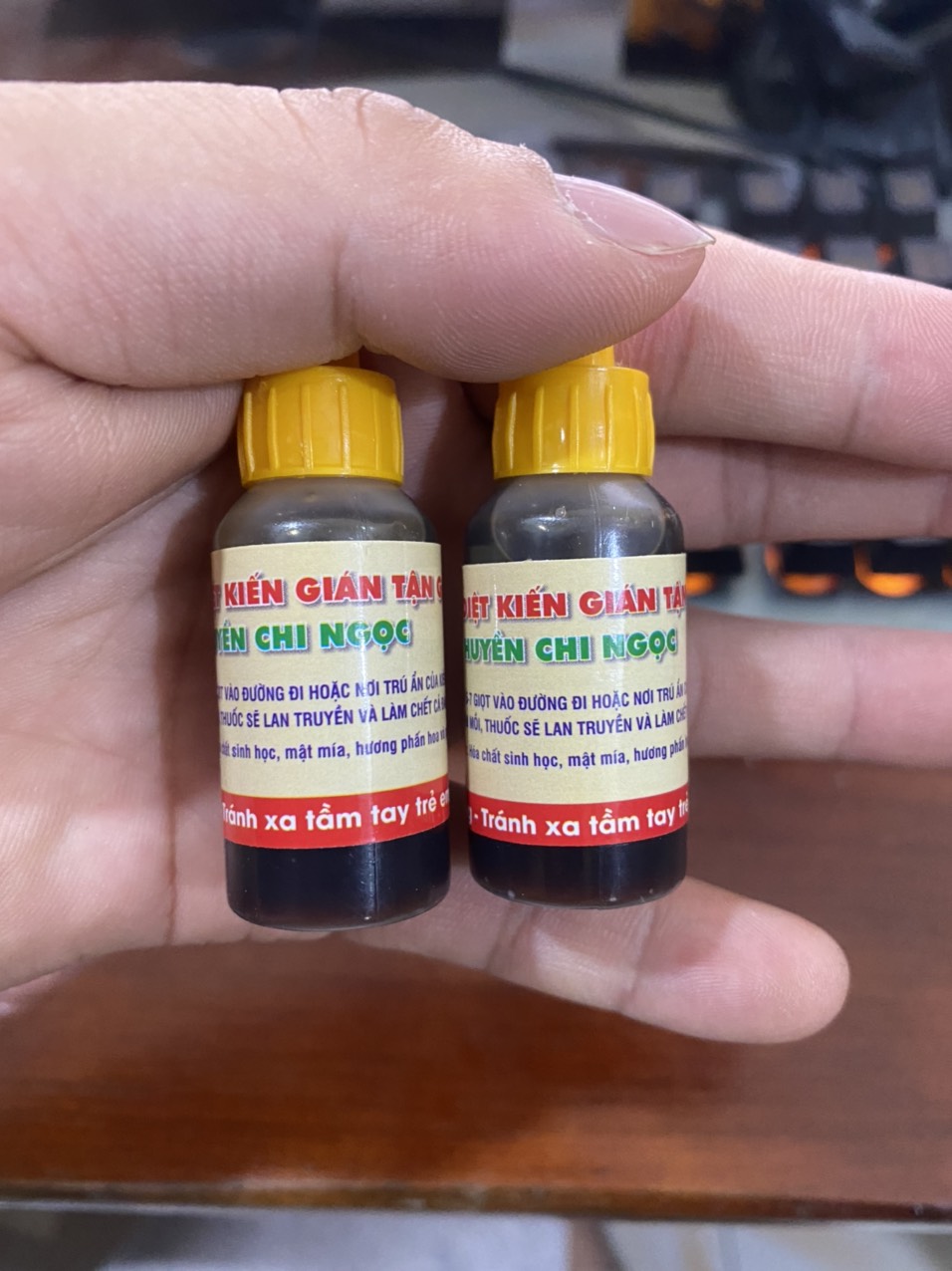 Thuốc diệt kiến gián côn trùng sinh học