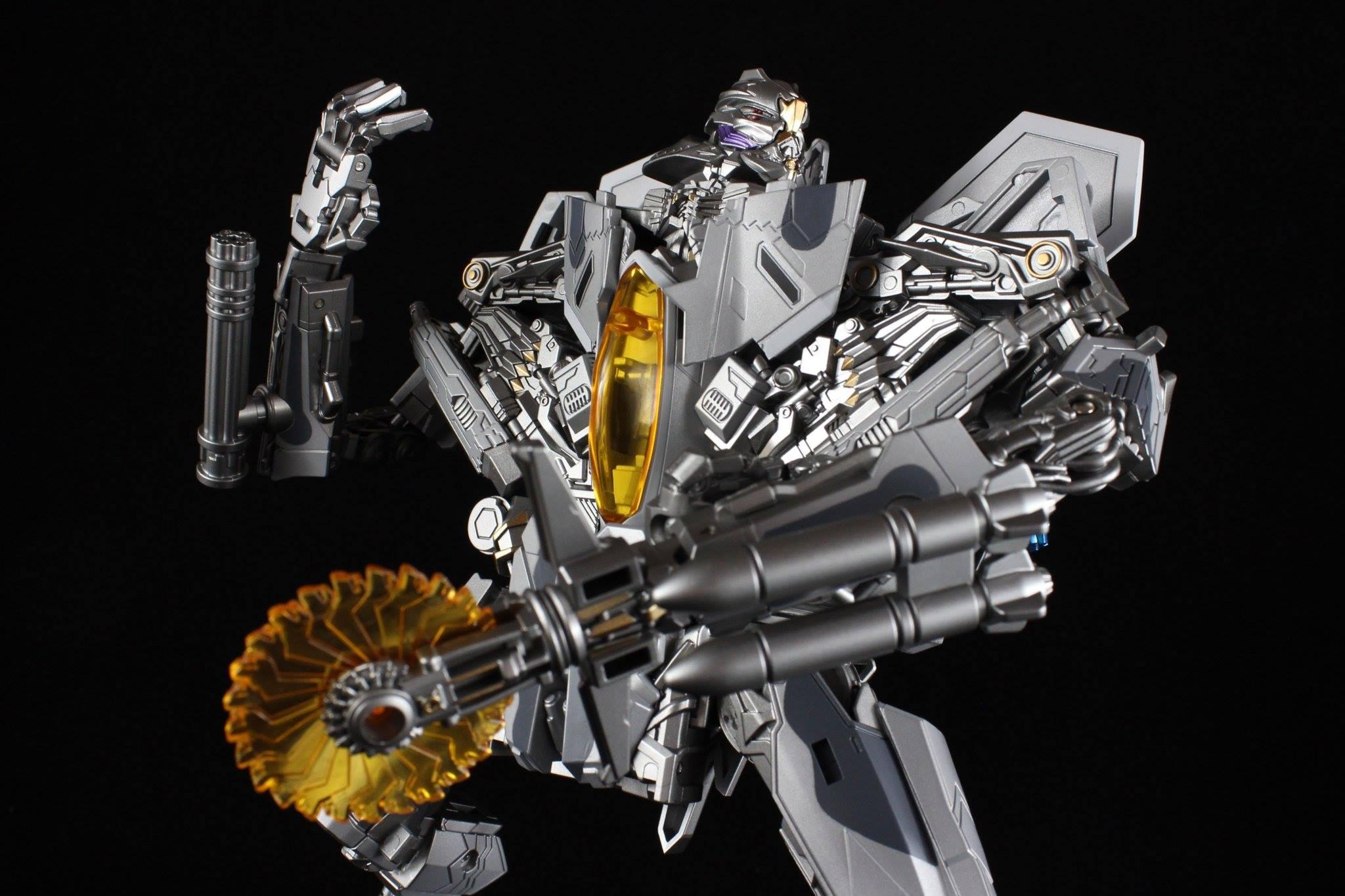 Robot transformers Starcream