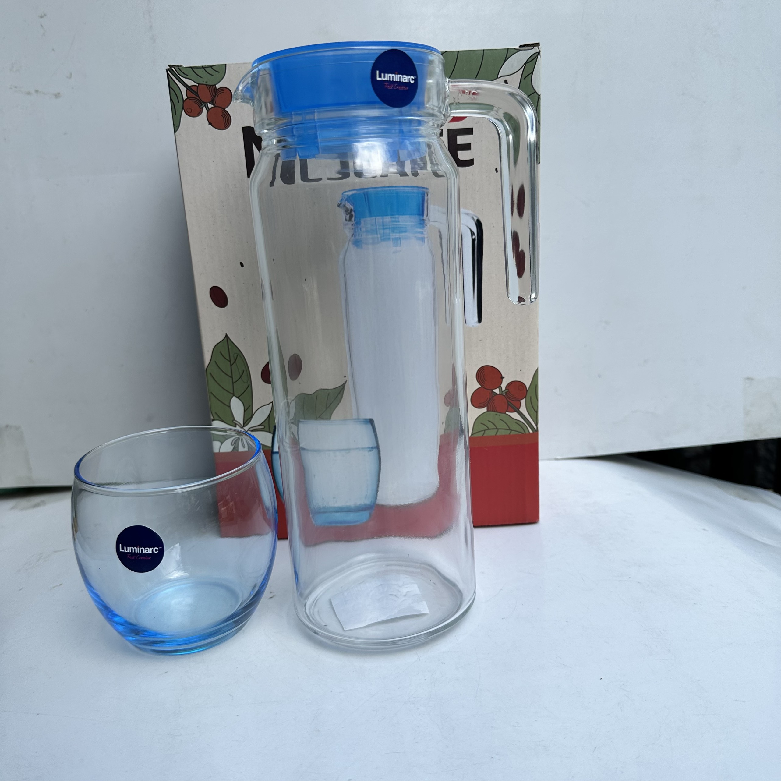 Bộ 1 bình 1.1l và 1 ly thủy tinh Luminarc