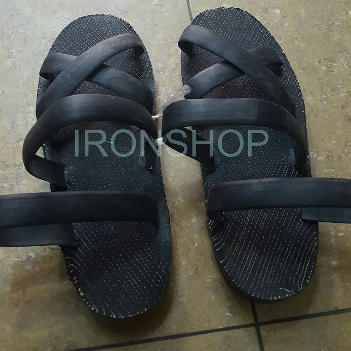 Dép cao su đúc cực chất, cực bền, đẹp, đơn giản, phong cách truyền thống (Rubber sandals, extremely high quality, extremely durable, beautiful)