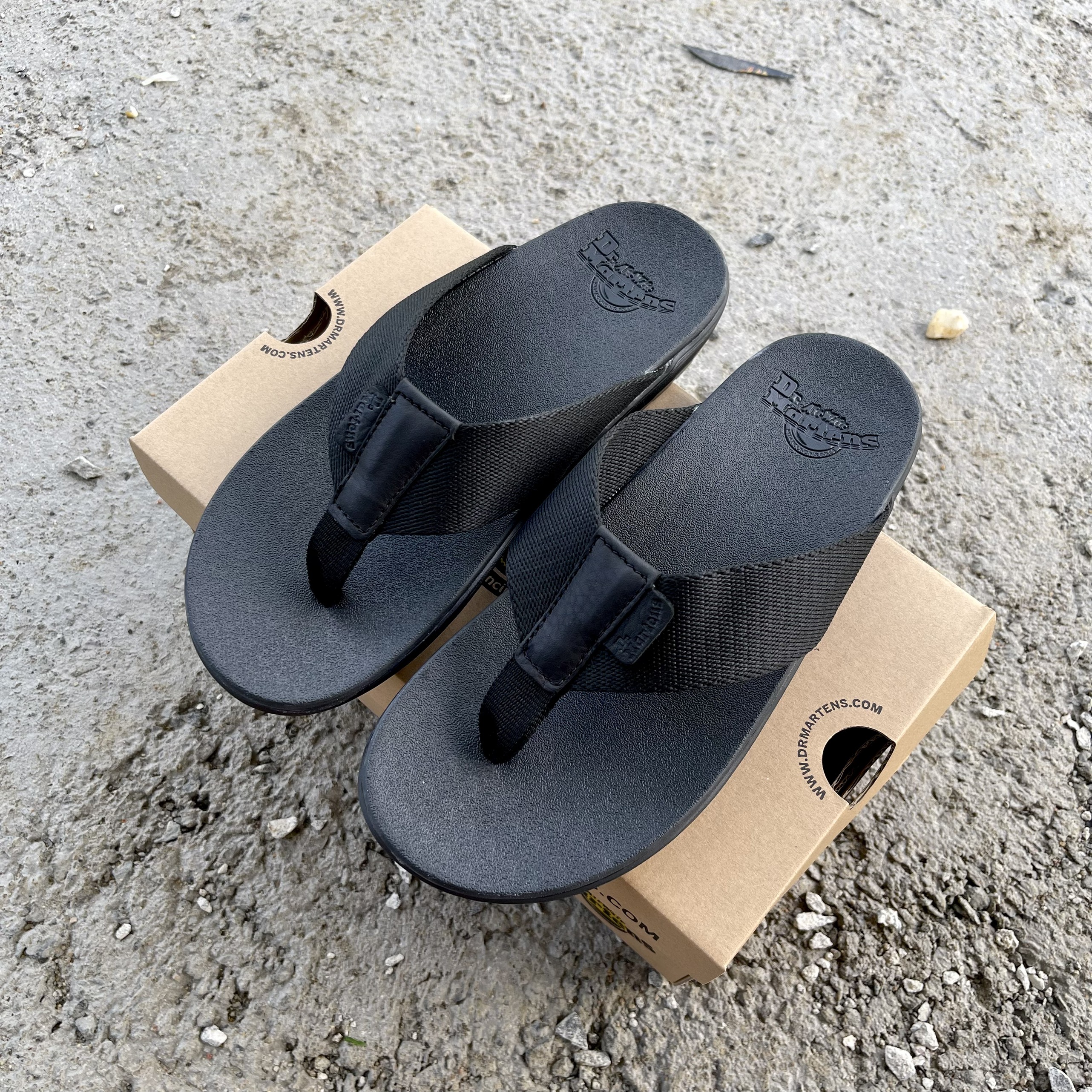 Dép Dr Marten MaNa Thailand