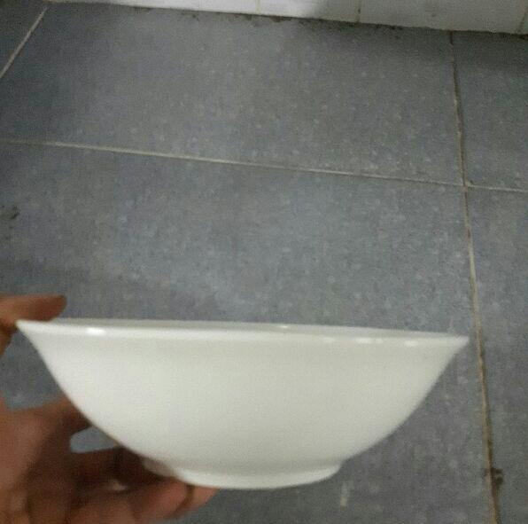 2Tô sứ loe đường kính 20 cm