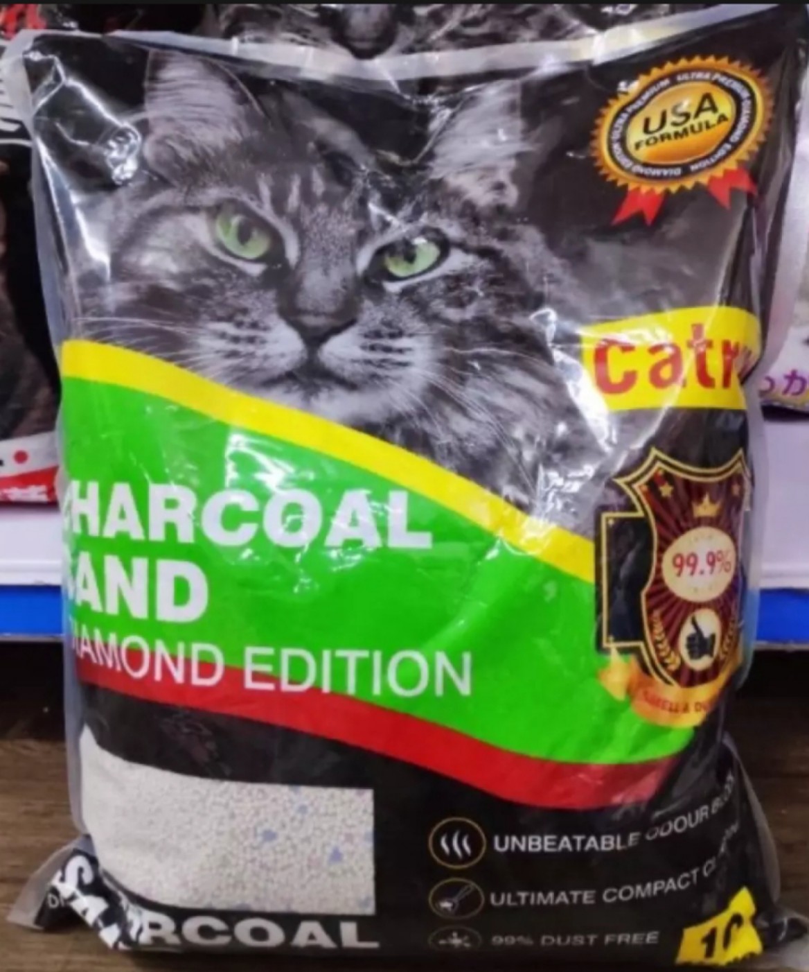 Cát vệ sinh cho mèo Charcoal Sand 5L (4 mùi hương)