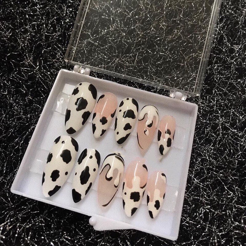 Nailbox hoạ tiết bò sữa cute 🏵️🏵️🏵️ A203