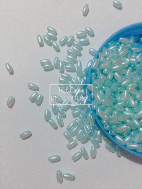 Gói 10gram khoảng 400 hạt cườm lúa nhỏ 3x6mm phủ màu bóng đẹp