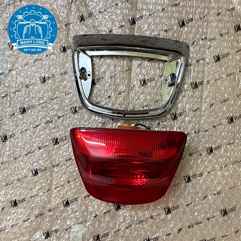 Cụm đèn hậu Vespa S ( chính hãng )