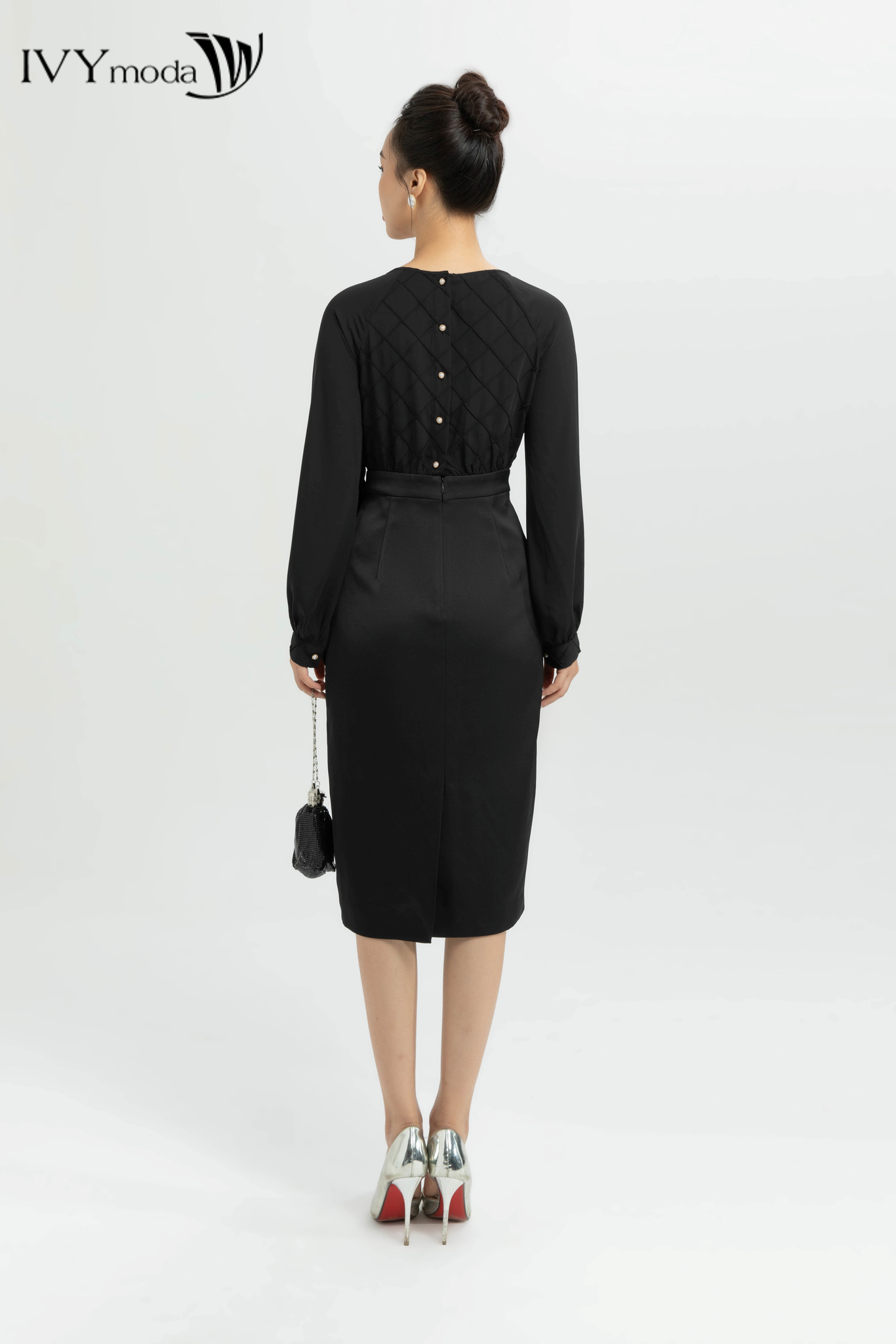 Đầm ôm đính ngọc IVY moda MS 48M5962