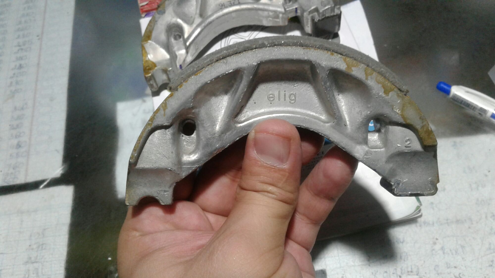 Bố thắng (má phanh) đùm sau các xe Yamaha (Mio , Novo, Sirius, Jupiter, Noza, Exciter) hiệu Elig