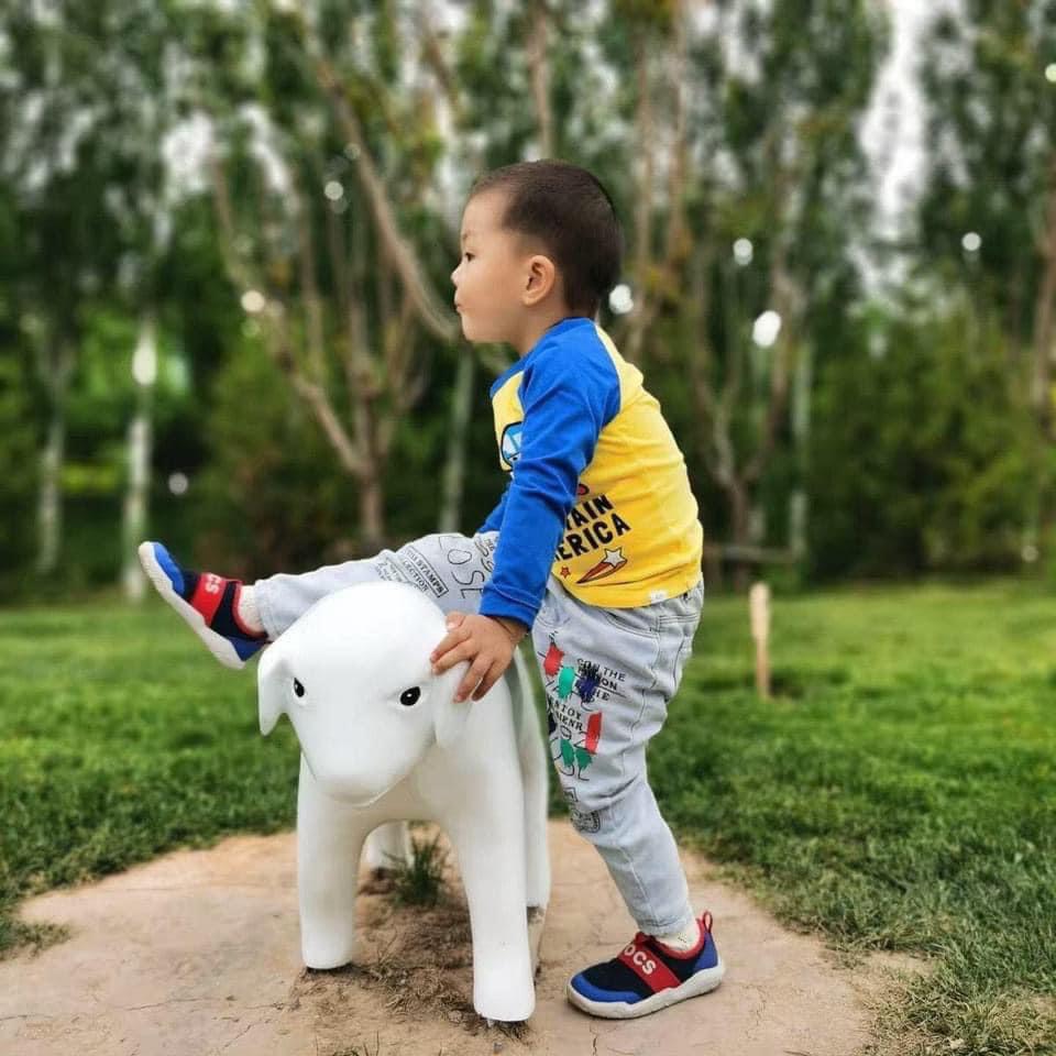 GIÀY VẢI EASY ON CROCS TRẺ EM