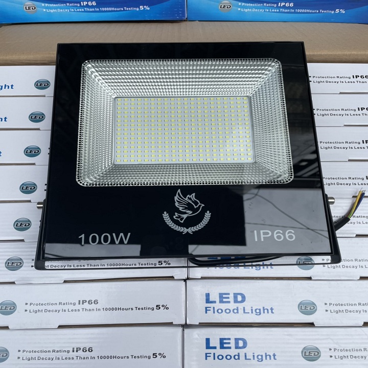 ĐÈN PHA LED 100W ÁNH SÁNG TRẮNG , TIẾT KIỆM ĐIỆN ,SỬ DỤNG TRONG NHÀ NGOÀI TRỜI , CHỐNG NƯỚC , CHỊU NHIỆT TỐT . ĐÈN PHA LED 100W ANPHAT68 GK CÓ TUỔI THỌ CỰC CAO