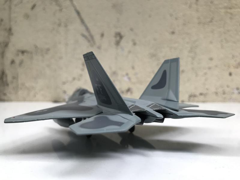 [HCM]Mô hình Máy bay Lockheed Martin F22 Raptor  1:100