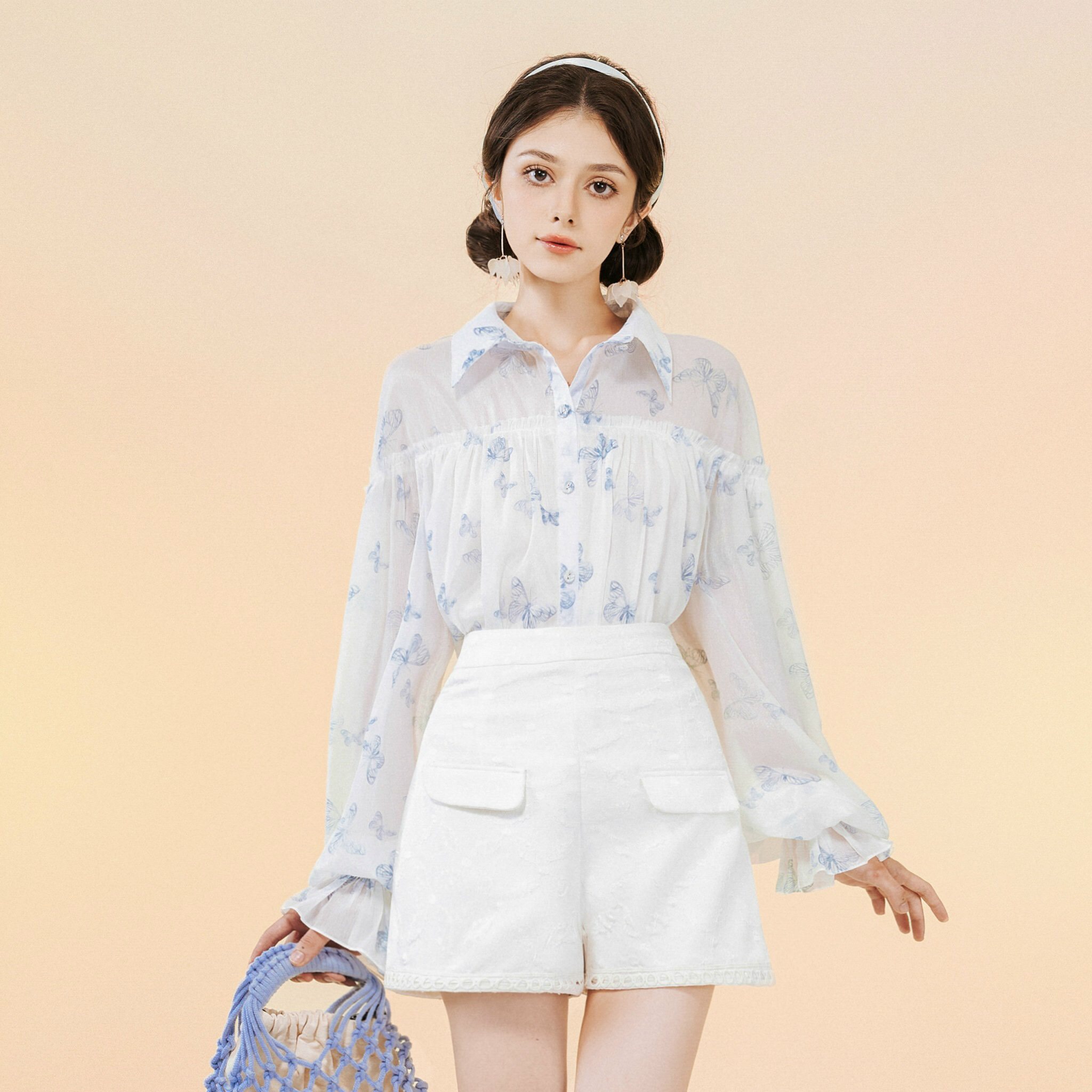 Almira Short - Quần short gấm phối ren