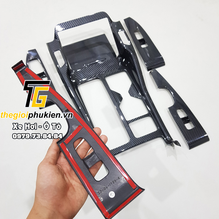 Bộ ốp nội thất Vân Carbon cao cấp dành cho xe Kia Sorento 2021 - 6 chi tiết