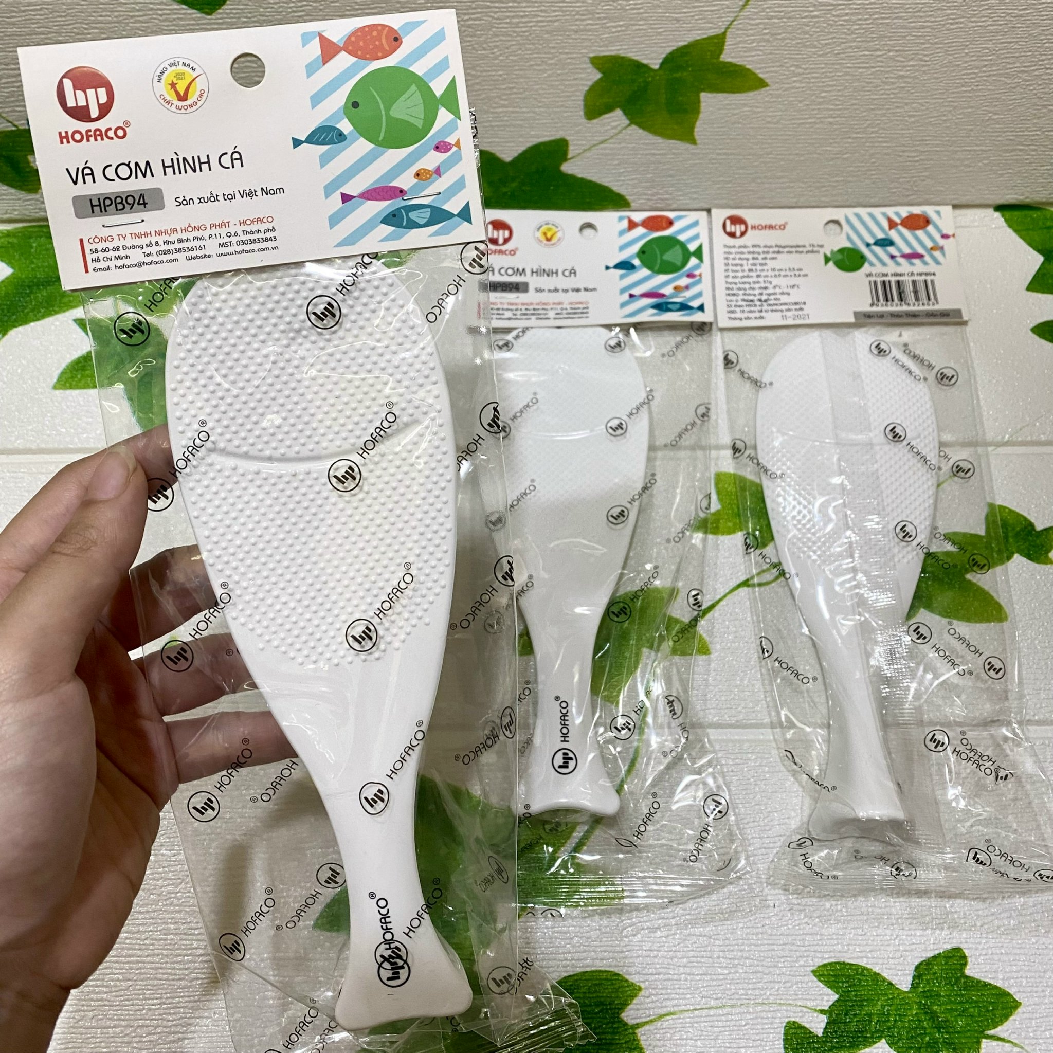 Vá xới cơm hình cá Hofaco - HPB94 - chính hãng