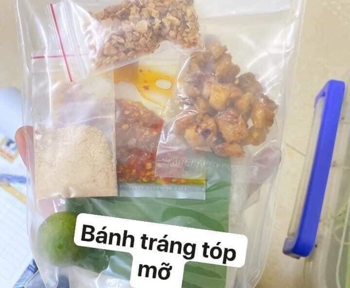 1 Bịch bánh tráng trộn top mỡ