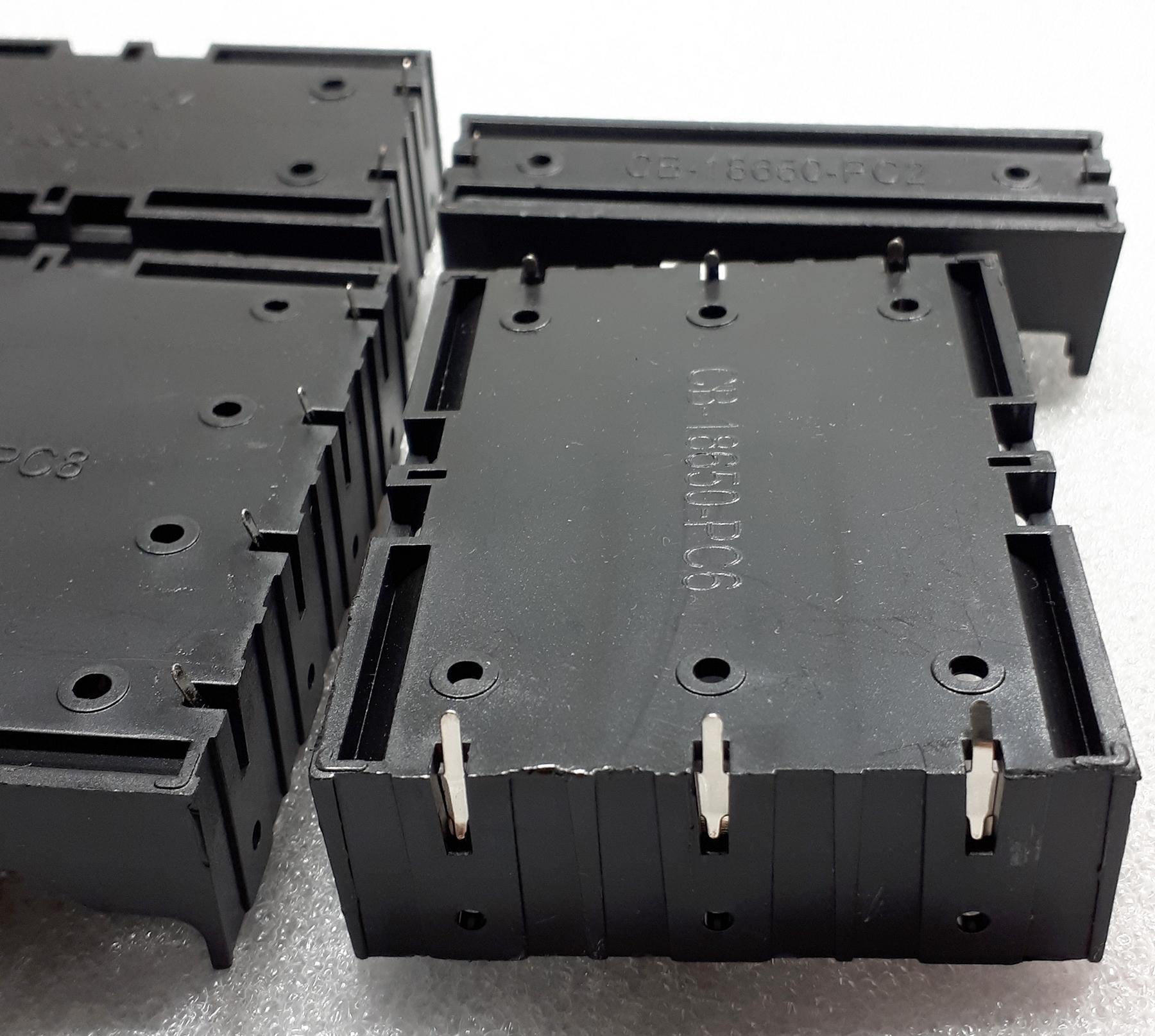 Đế 4 Pin 18650 loại chân cho hàn mạch