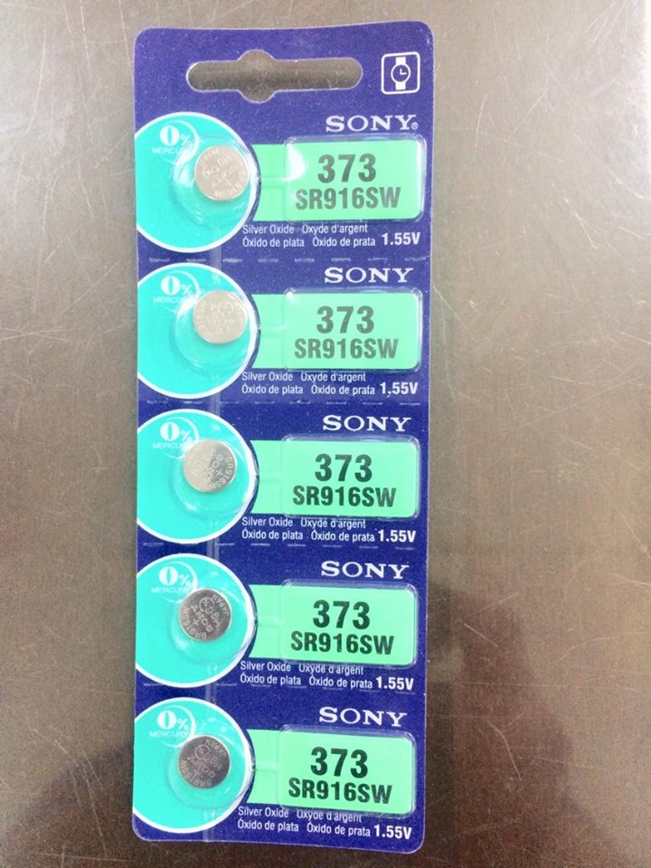 PIN ĐỒNG HỒ ĐEO TAY RENATA 916 (5 VIÊN)