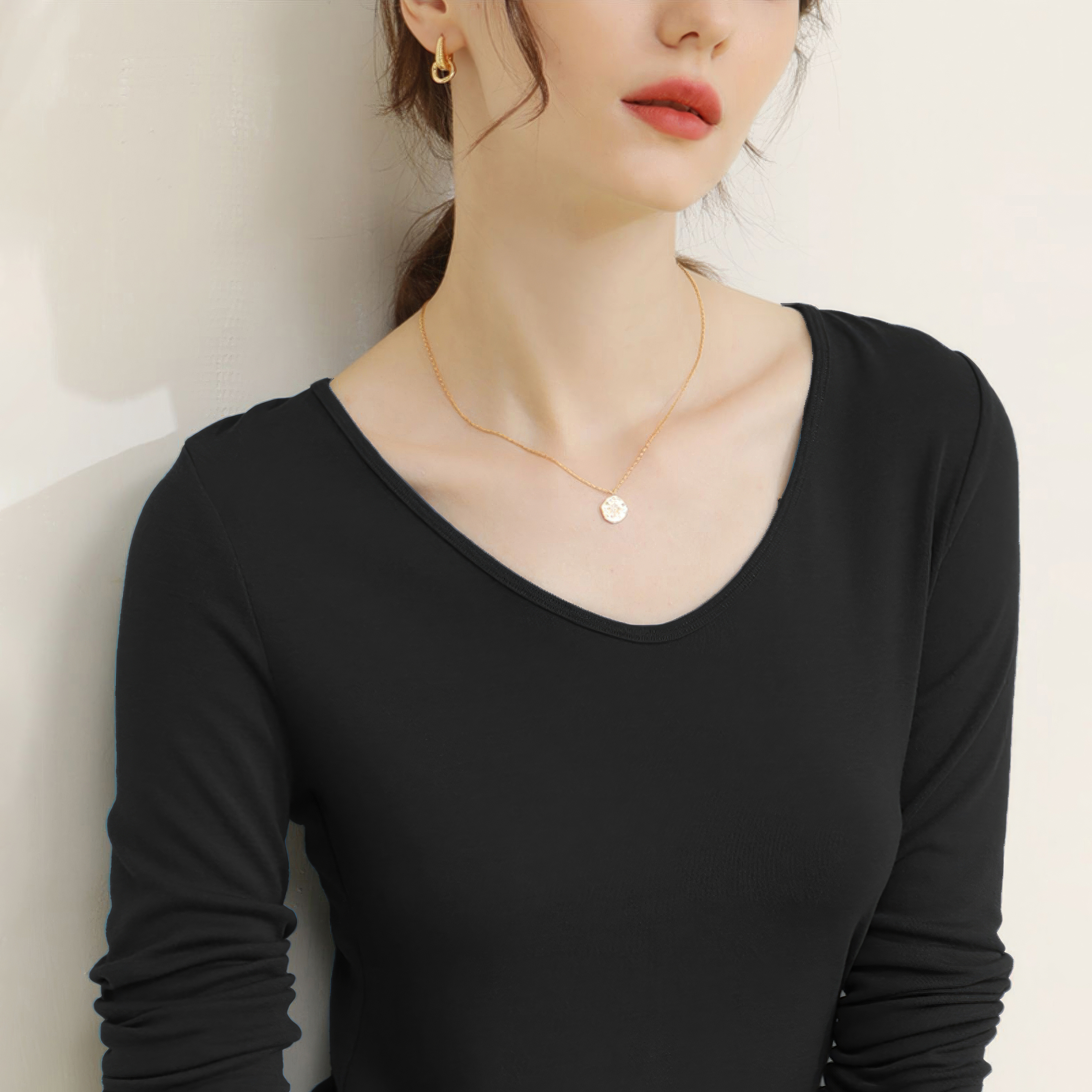 Áo Dài Tay Cổ V CLADA Essential