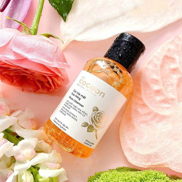 [HCM]Gel rửa mặt hoa hồng cocoon 140ml (rose cleanser)