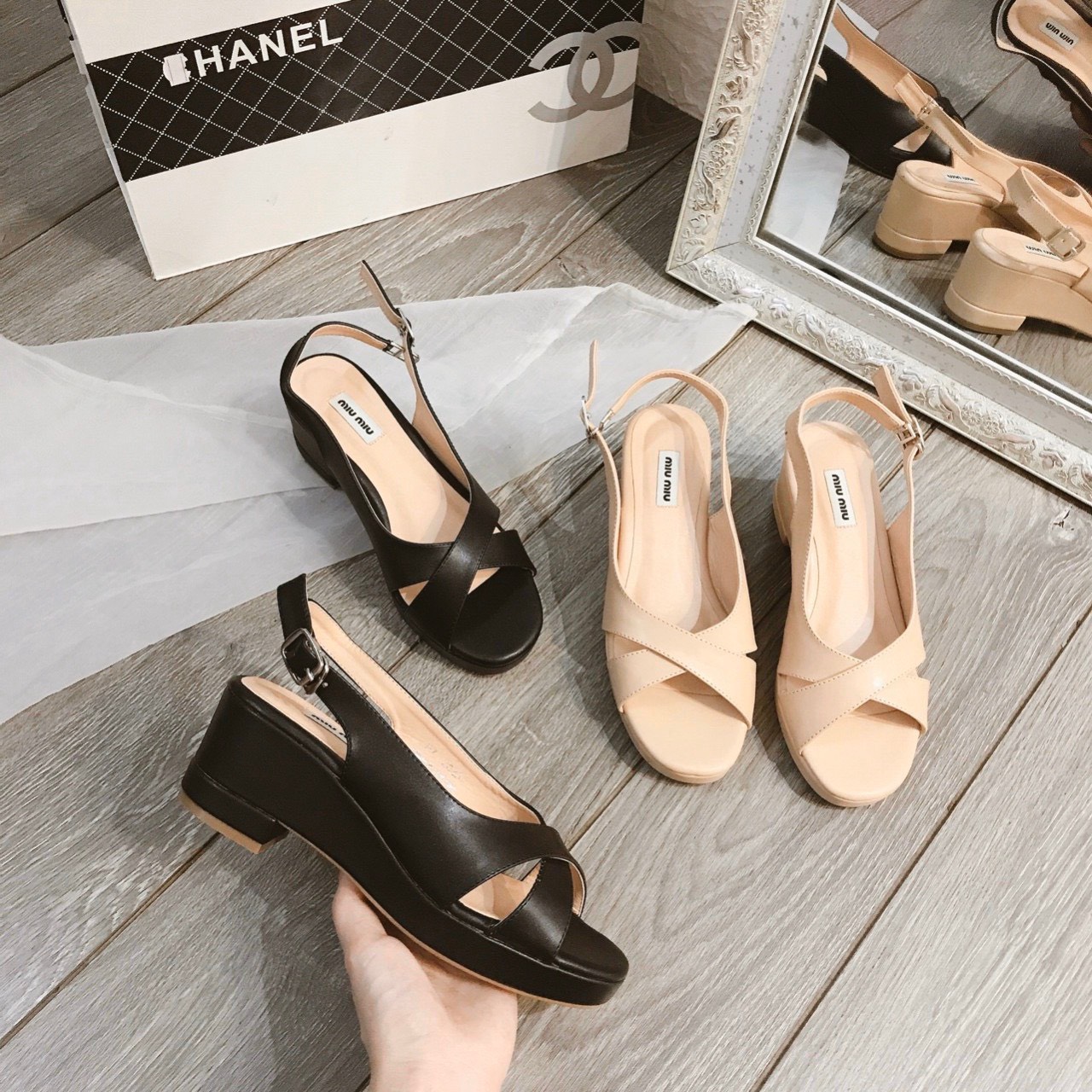 Sandal đế xuồng quai chéo cao cấp