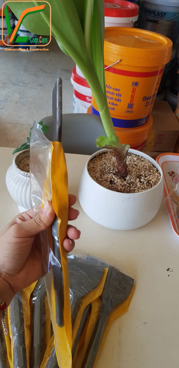 Mũi đục dẹt bê tông 7.5cm D17mm chui tròn