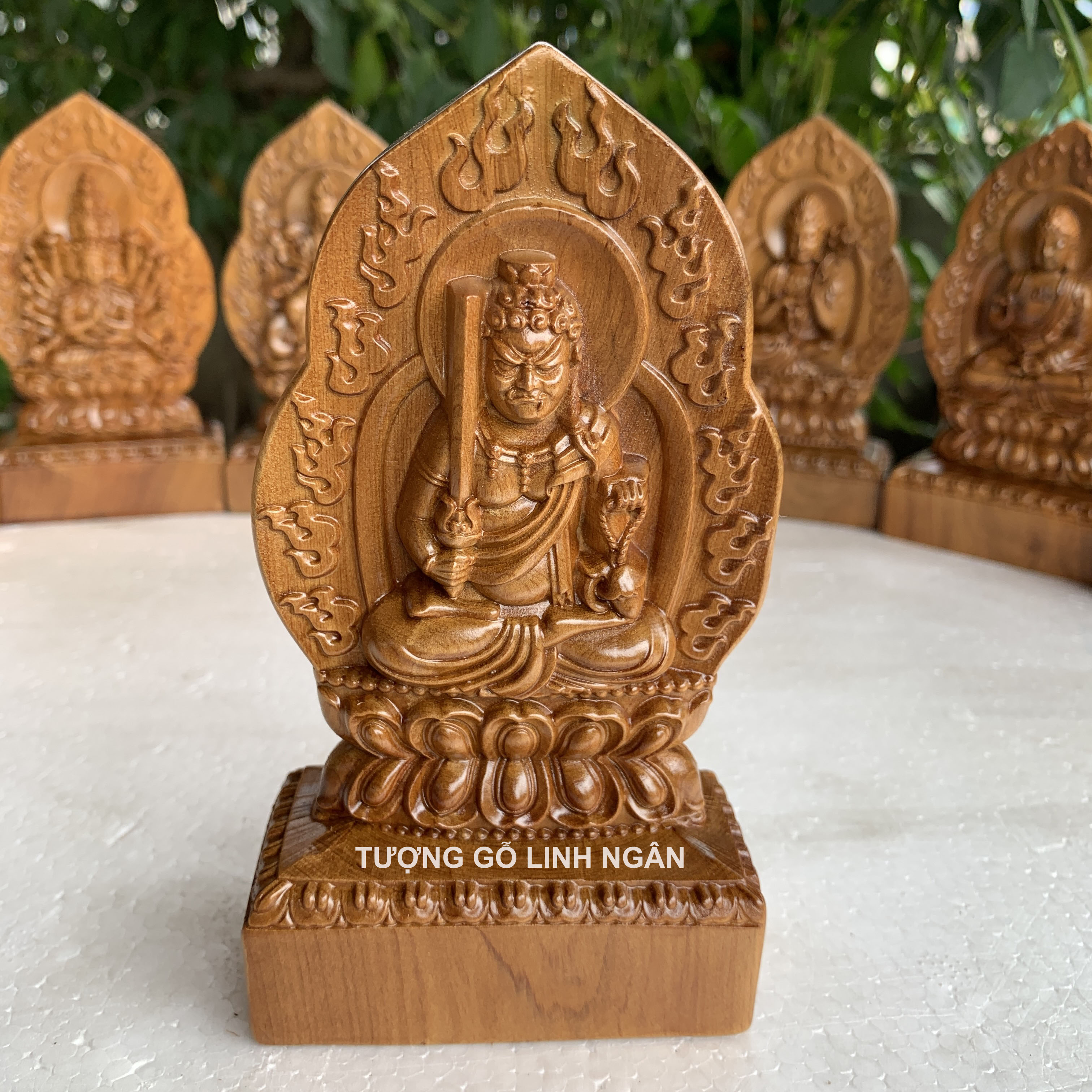Tượng phật bản mệnh tuổi Dậu (Bất động Minh vương)
