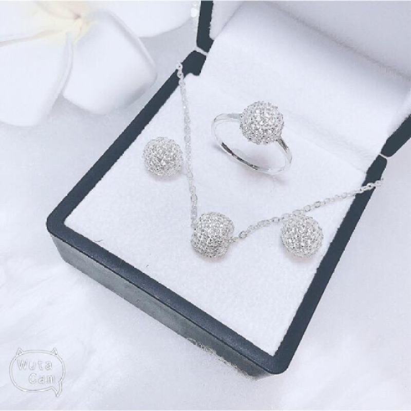 Bộ trang sức bạc ta mặt cầu đính đá trẻ trung 3 món dây chuyền- nhẫn- bông tai, chất liệu cao cấp, các họa tiết sắc sảo, thiết kế đa dạng phong phú, mẫu mã mới bắt kịp xu hướng