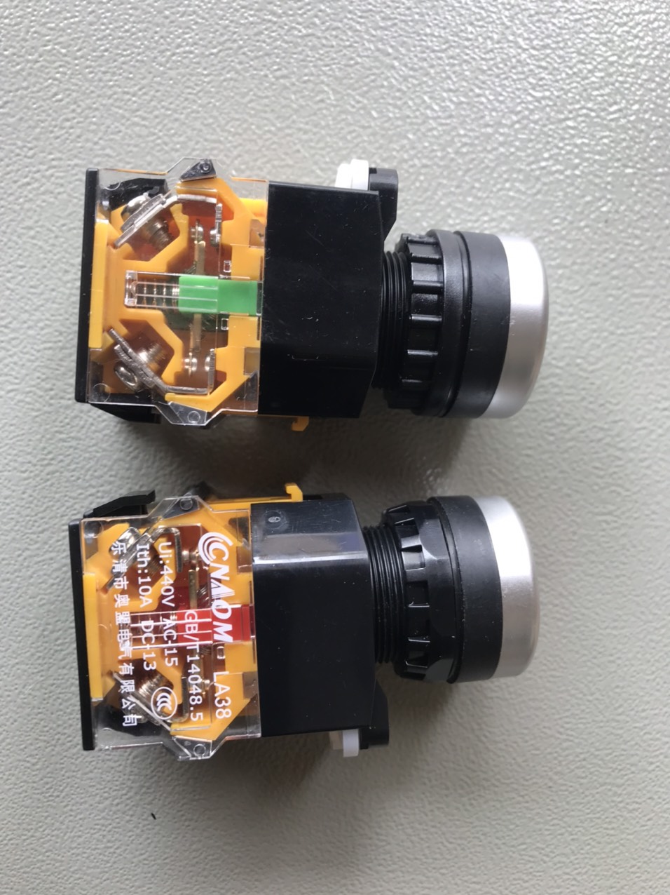 Nút ấn LA38 Phi 22 - nút ấn nhả xanh đỏ phi 22mm