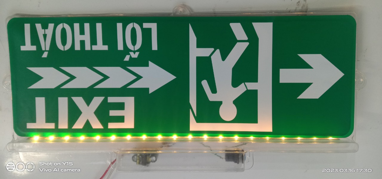 Biển, bảng , chỉ dẫn, thoát hiểm có gắn đèn led