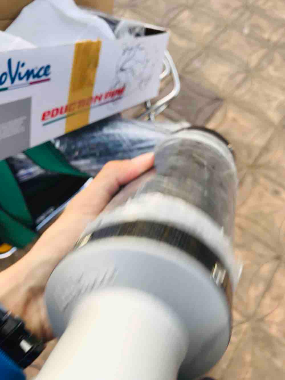 LON PÔ LEOVINCE DÀI CARBON