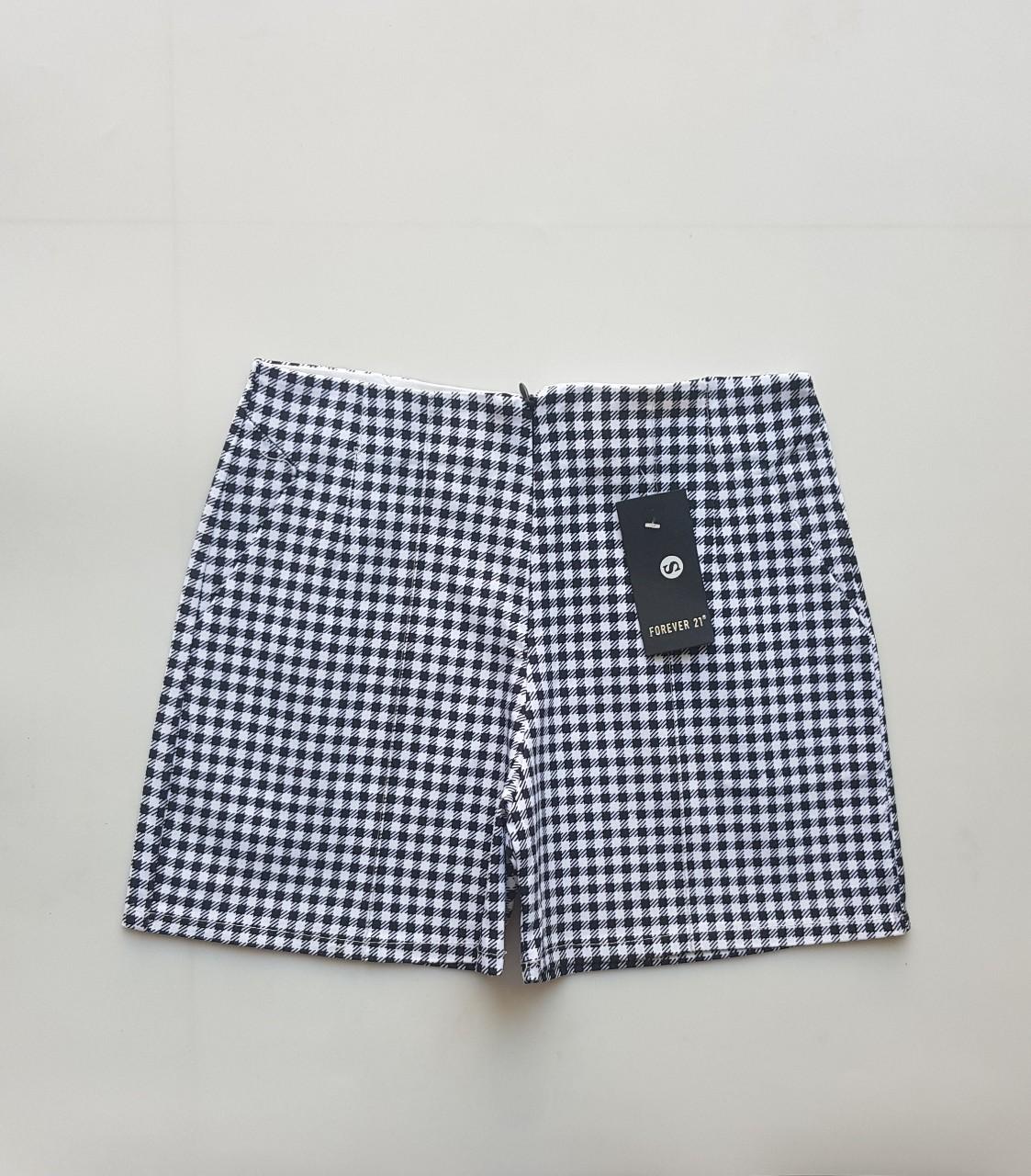 Quần short kaki co dãn tạo cảm giác nâng mông cho các bạn nữ