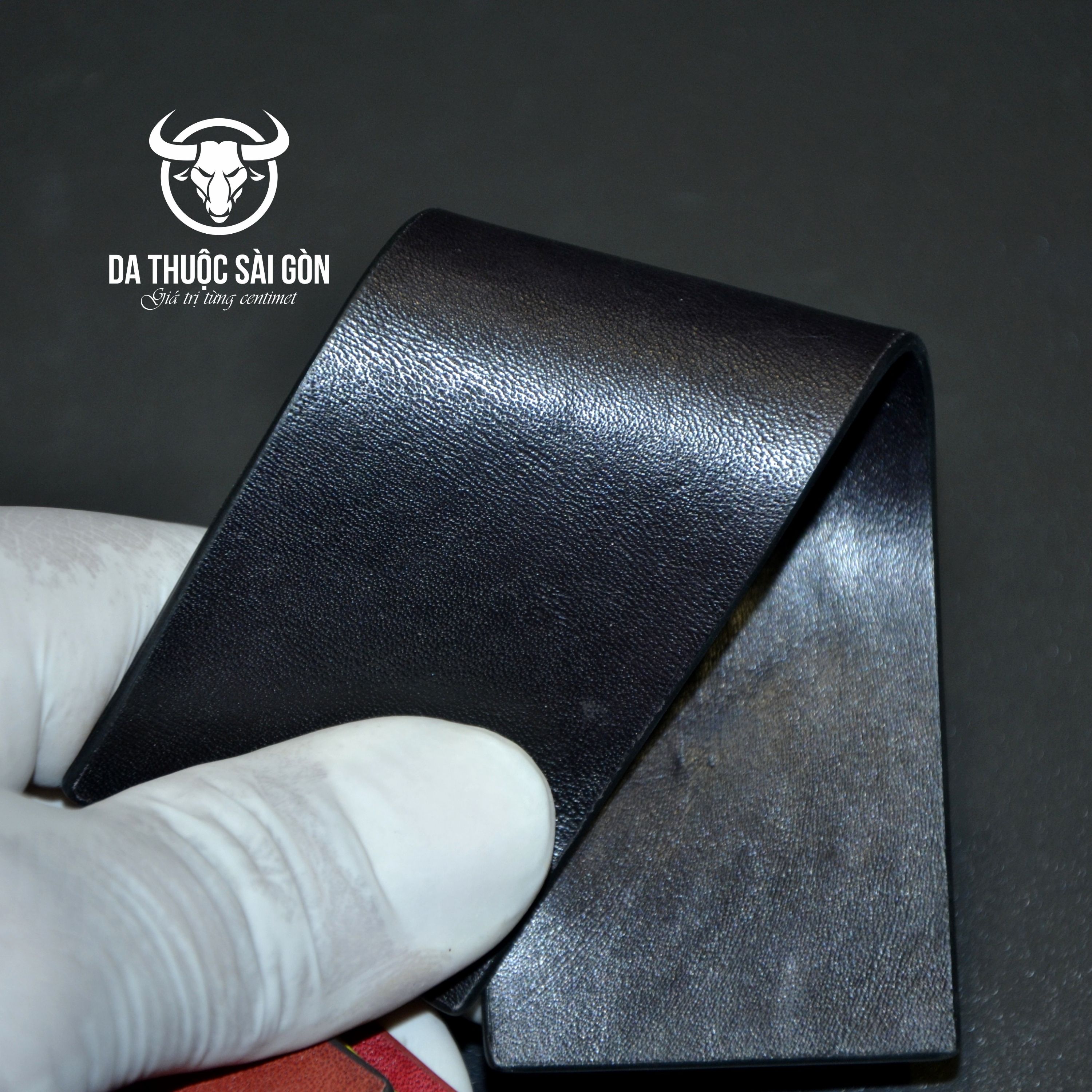 Dye black suede leather shoes Old real leather handbags and kinds of tanned cowhide-there are 39 colors in Italy-Black (Black) -leather belongs to Saigon