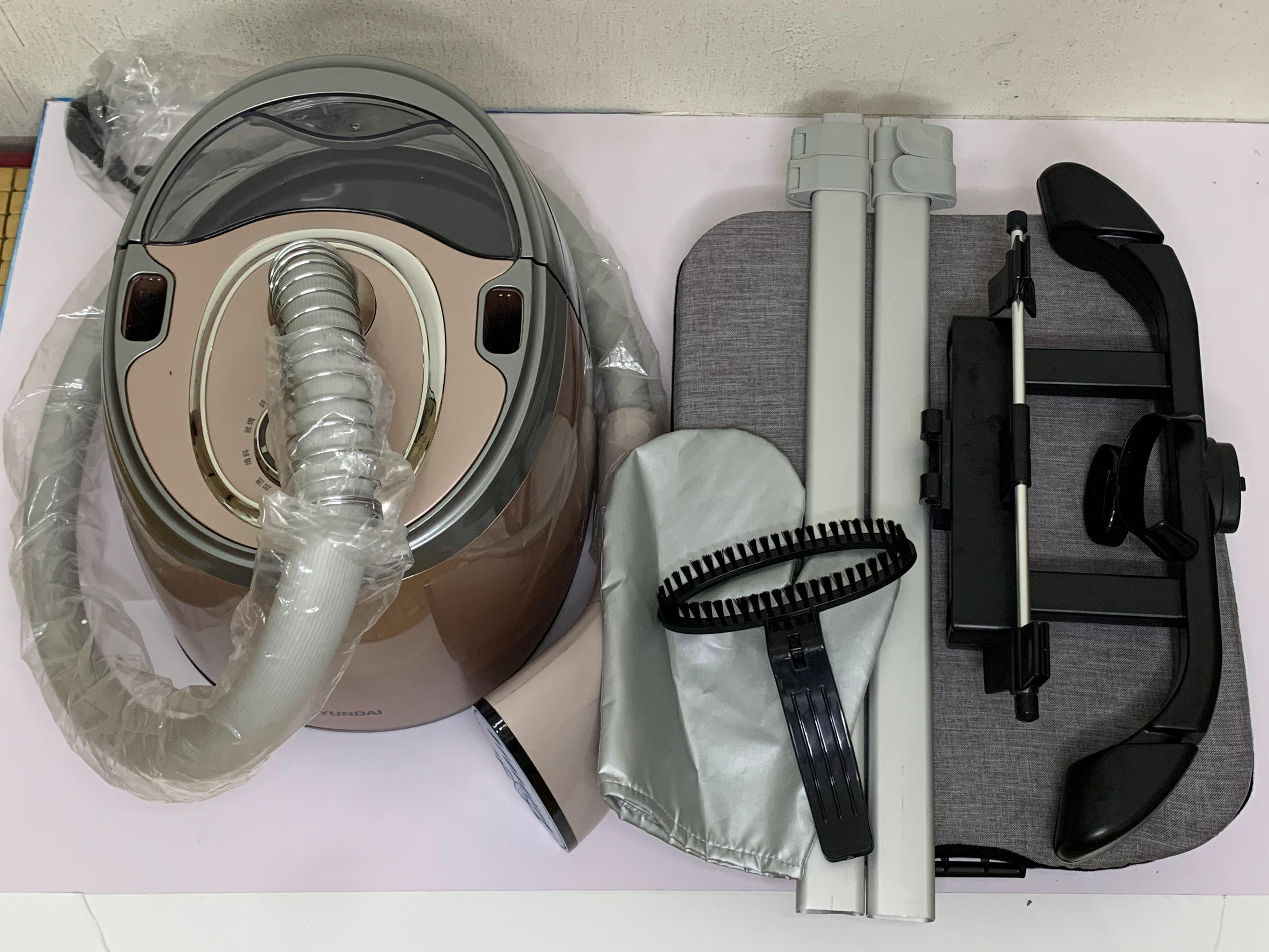 Bàn là hơi nước Hyundai 1618