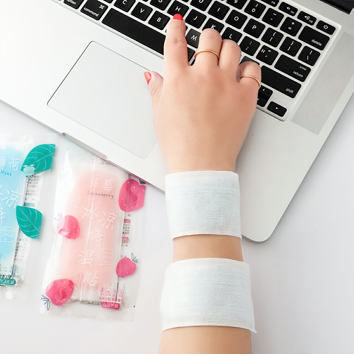 Pack of 2 Body Cooling Cold Patches to Prevent Sunstroke
