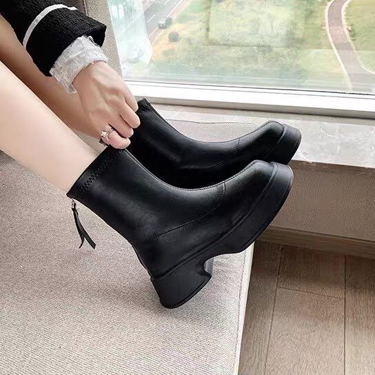 Boot cổ lửng da lì đế cong 5cm đơn điệu,sang chảnh- G995