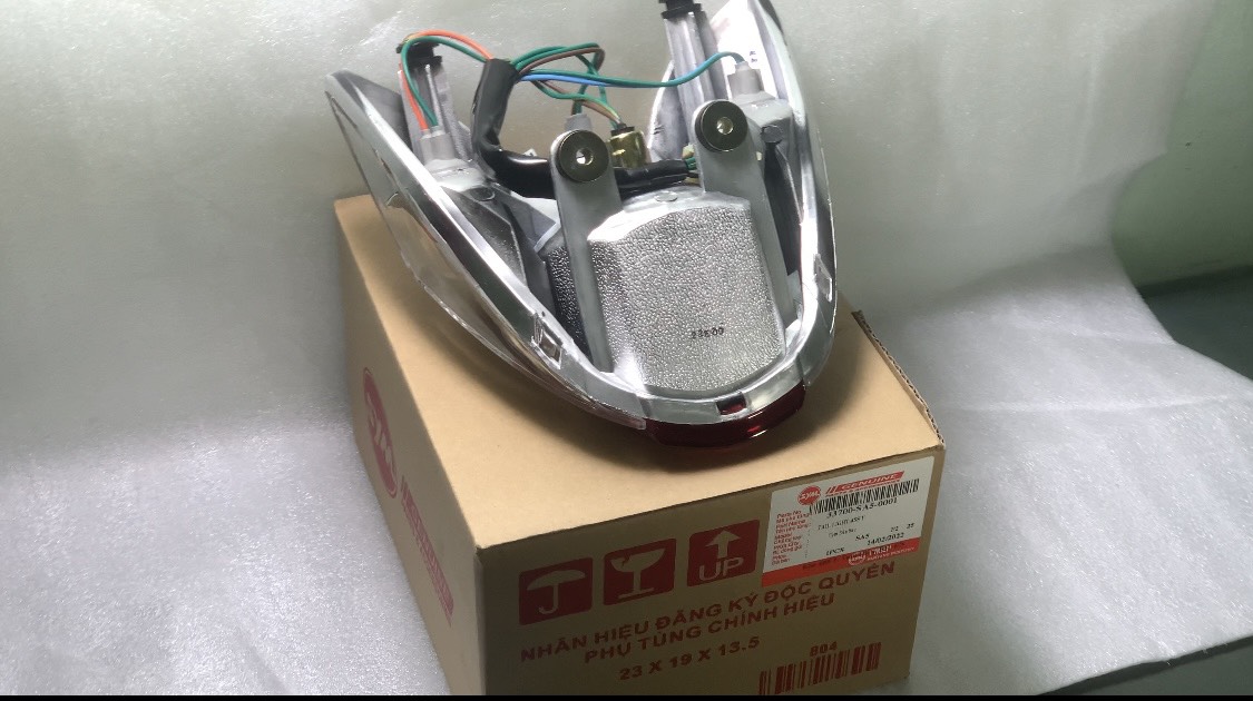 BỘ ĐÈN SAU XE SỐ ELEGANT 50CC-100CC SYM