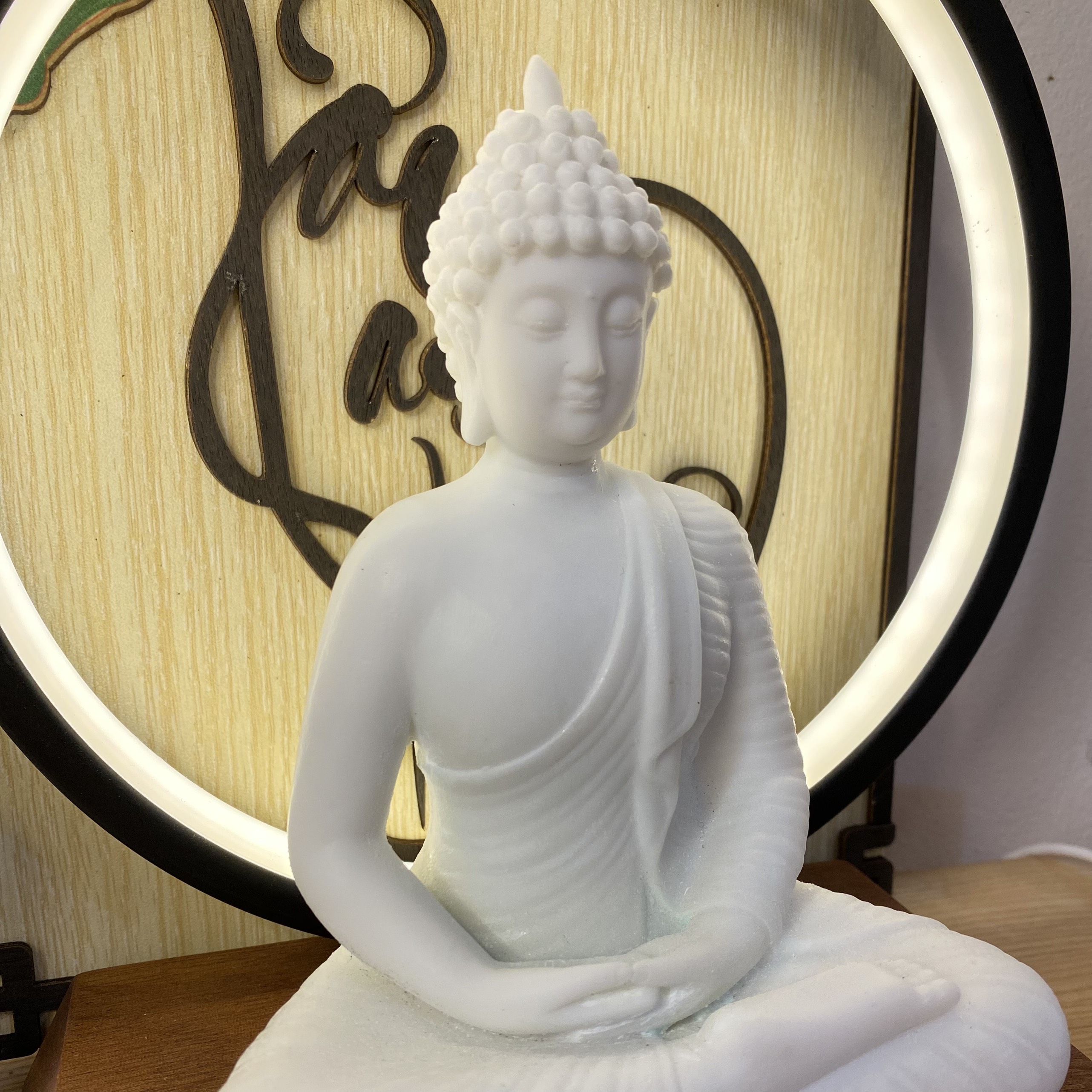Tượng Phật Thích Ca cao 15cm - Tuệ Nga