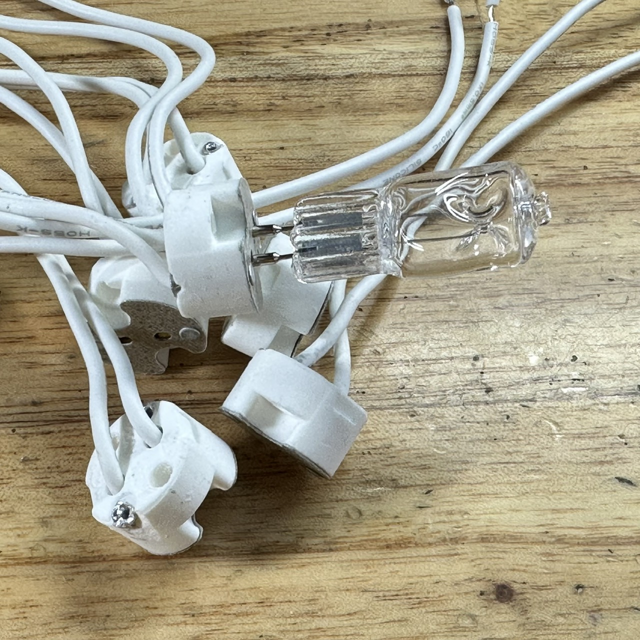 Combo 3 Đế cắm bóng halogen, đèn xông tinh dầu